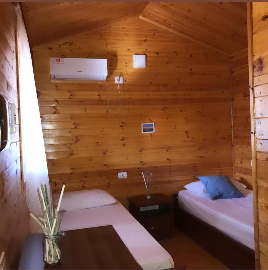 Violet Village Borsh Kültér fotó