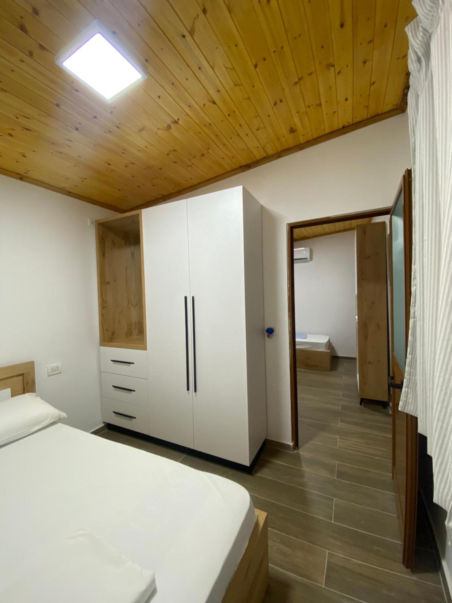 Violet Village Borsh Kültér fotó